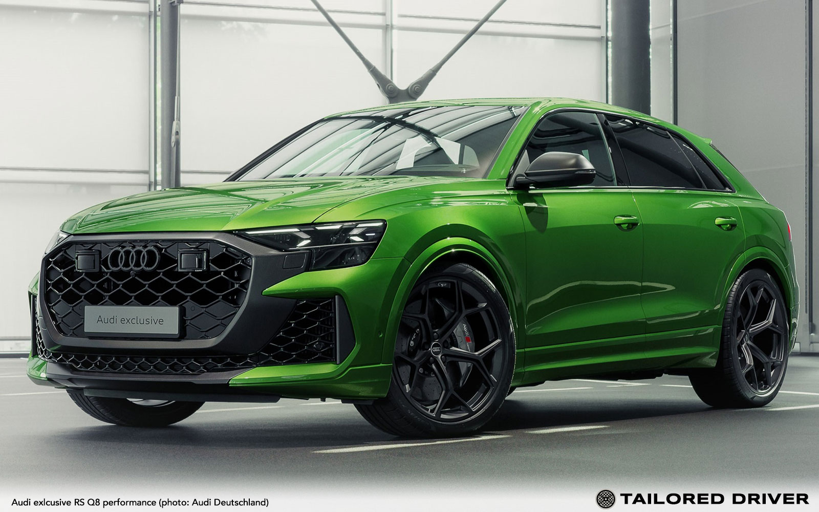 RS Q8 performance in Java Green by Audi exclusive Deutschland