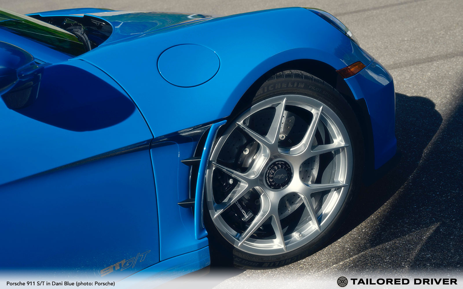 Porsche 911 S/T in Dani Blue: When a Dream Color Becomes Reality