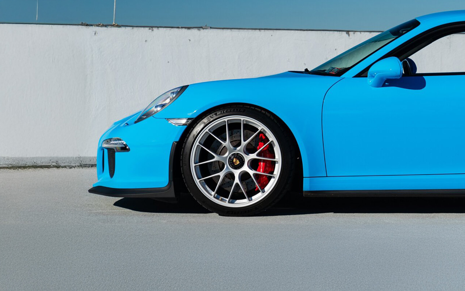Market Find: 2014 Porsche 911 GT3 in Paint to Sample Riviera Blue