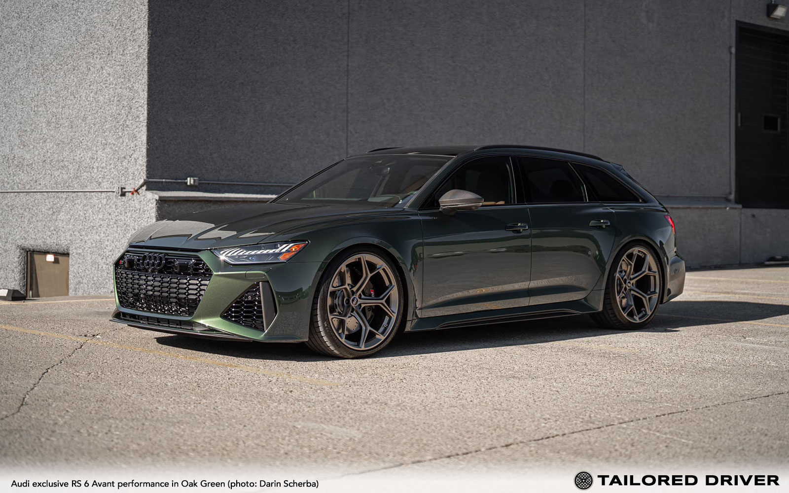 Color Check: Audi exclusive RS 6 performance in Oak Green Metallic