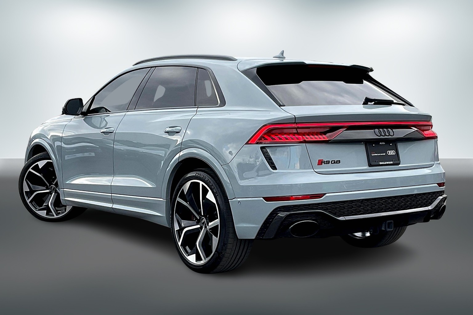 Market Find: 2022 Audi exclusive Arrow Grey Pearl RS Q8