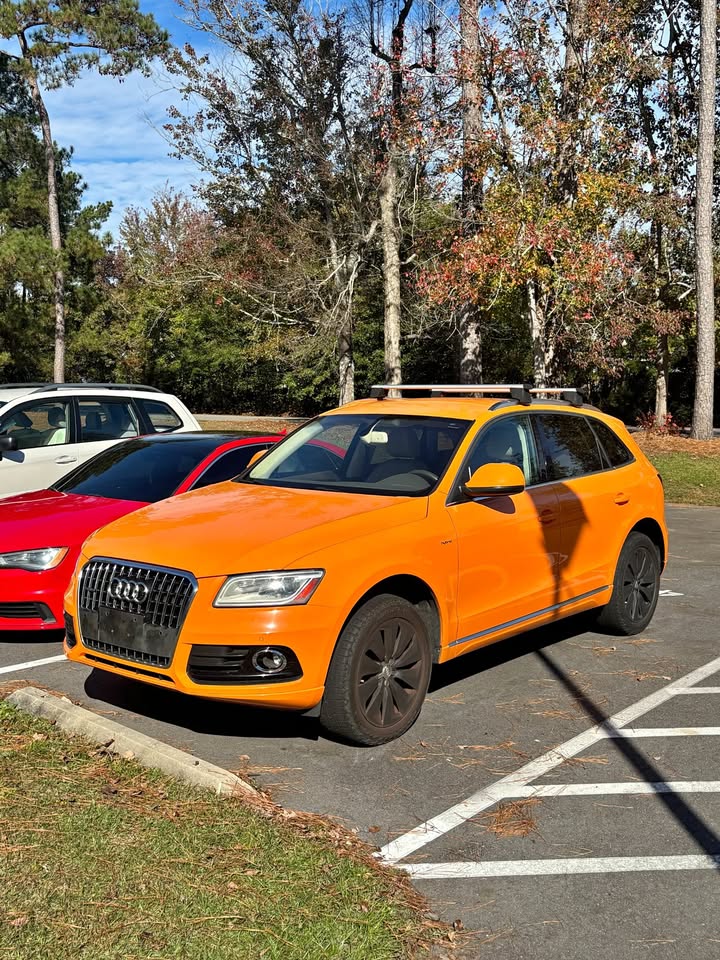 Market Find: 2013 Audi exclusive Papaya Orange Q5 hyrbid