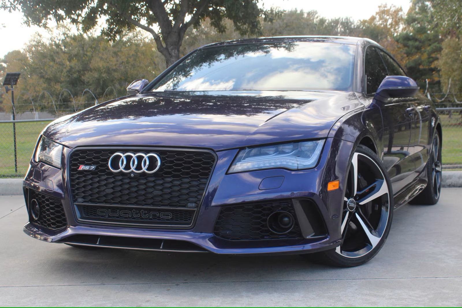 Market Find: 2014 Audi exclusive Velvet Purple Pearl Effect RS 7