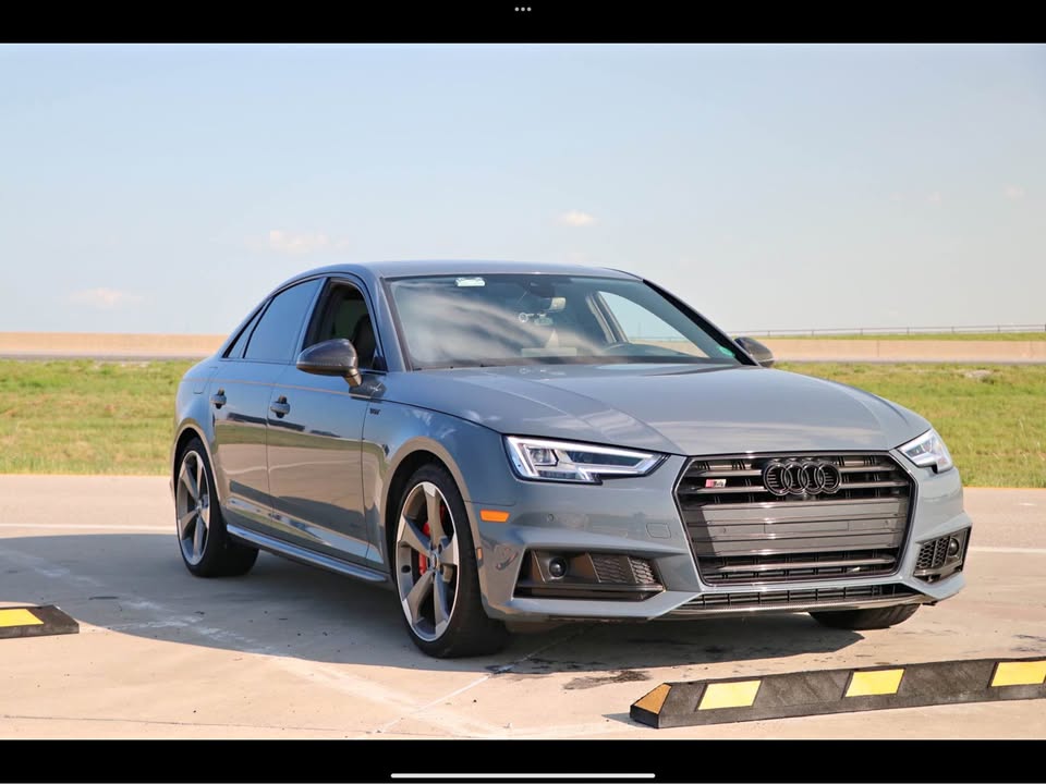 Market Find: 2018 Audi exclusive Graphite Blue Metallic S4 Sedan