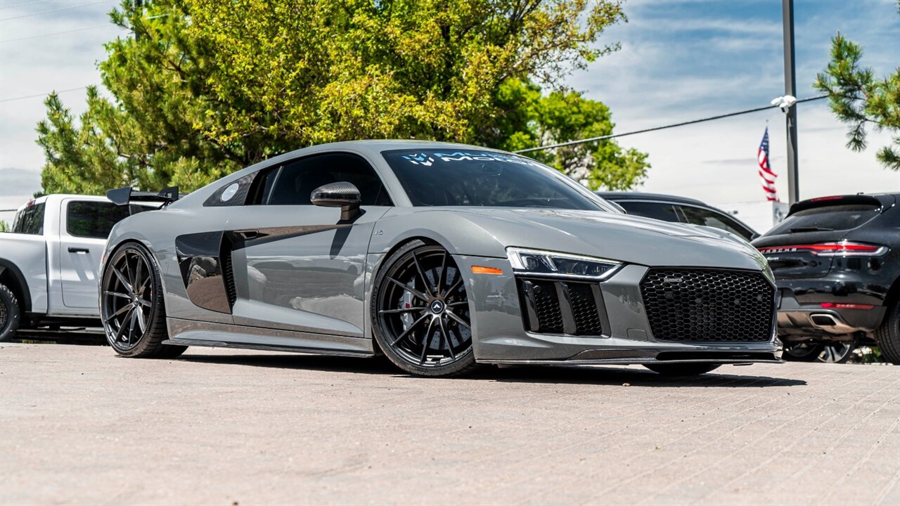 Market Find: 2017 Audi exclusive Nimbus Grey R8 V10 plus