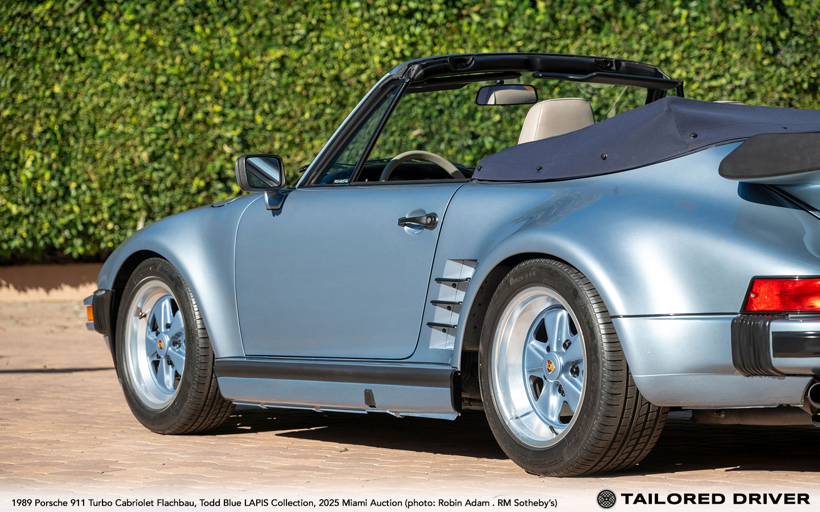 MB Diamond Blue 911 Turbo Cabriolet Flachbau in RM Miami Sale