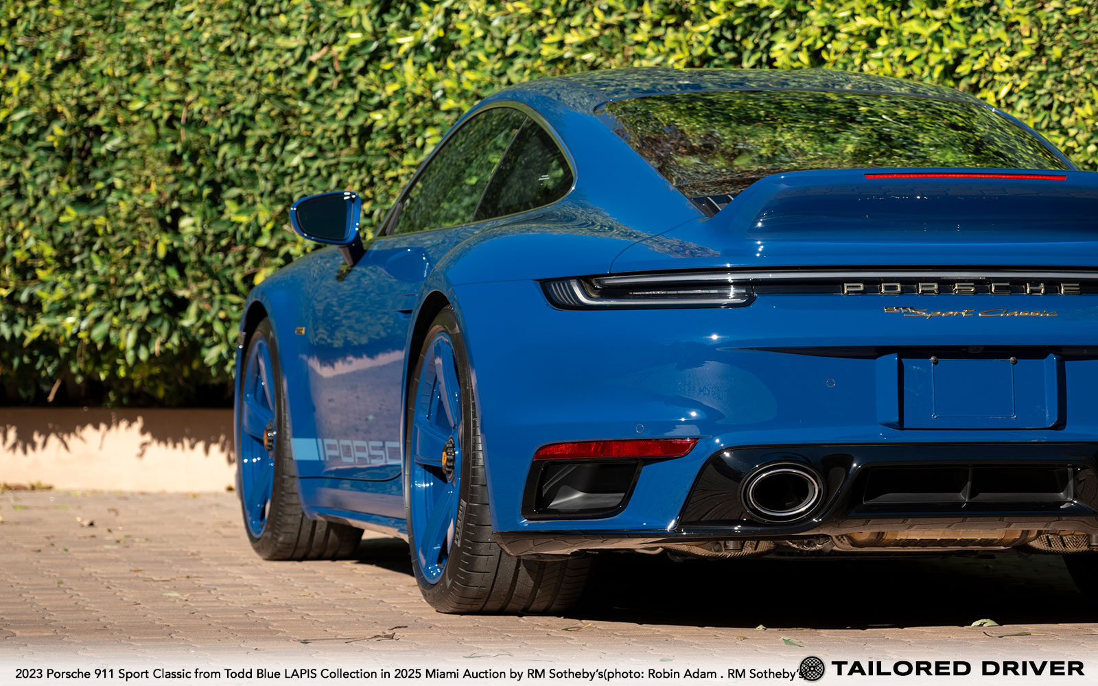 Manaus Blue over Blue Sonderwunsch-Laden 911 Sport Classic Headed to RM Miami Sale