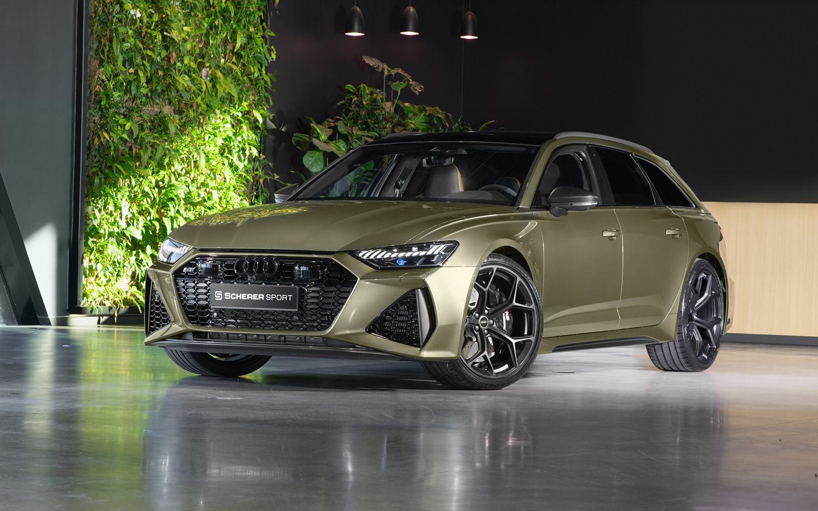 Color Check: RS 6 performance in Audi Oak Green Metallic