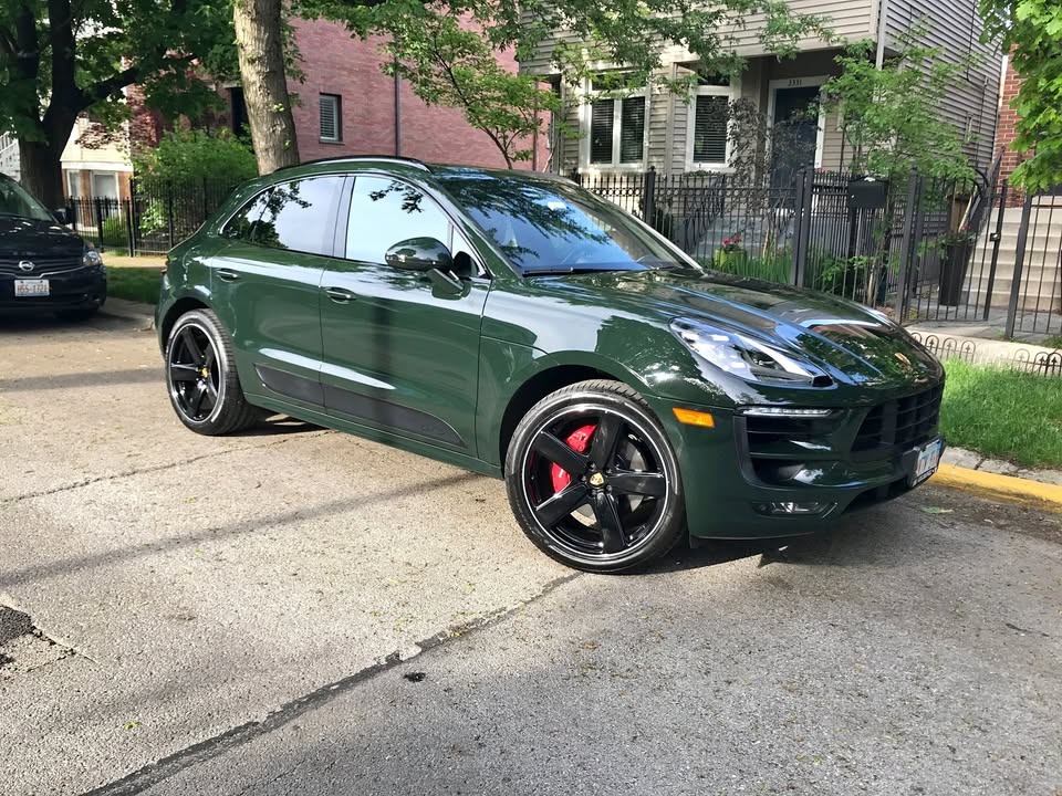 Market Find: Porsche Paint to Sample Brewster Green Macan GTS