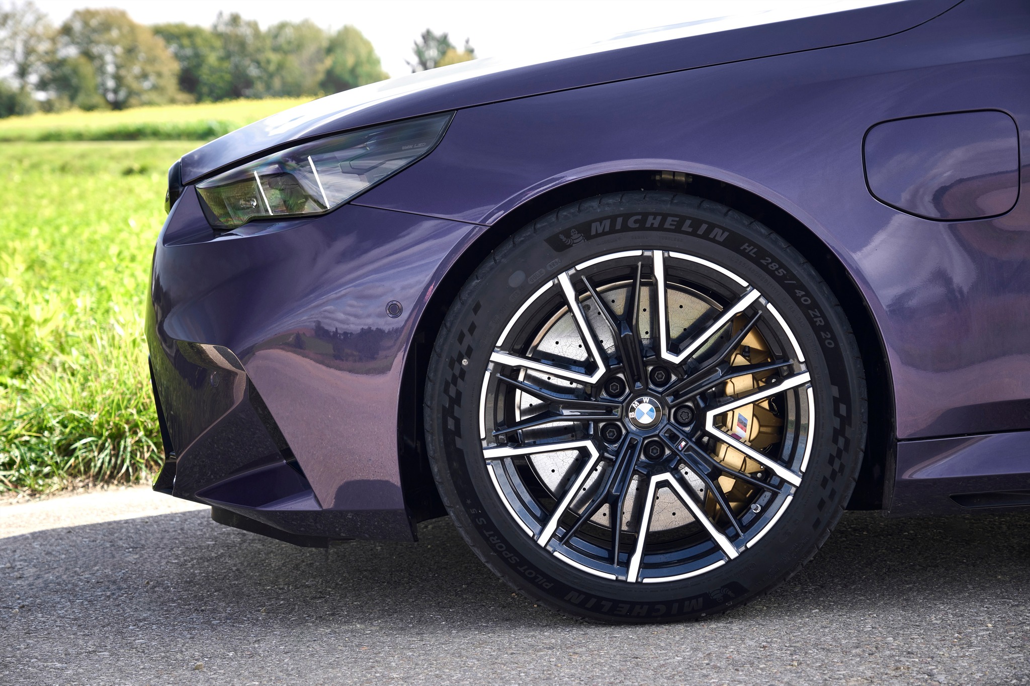 Color Check: BMW Individual M5 in Daytona Violet Metallic