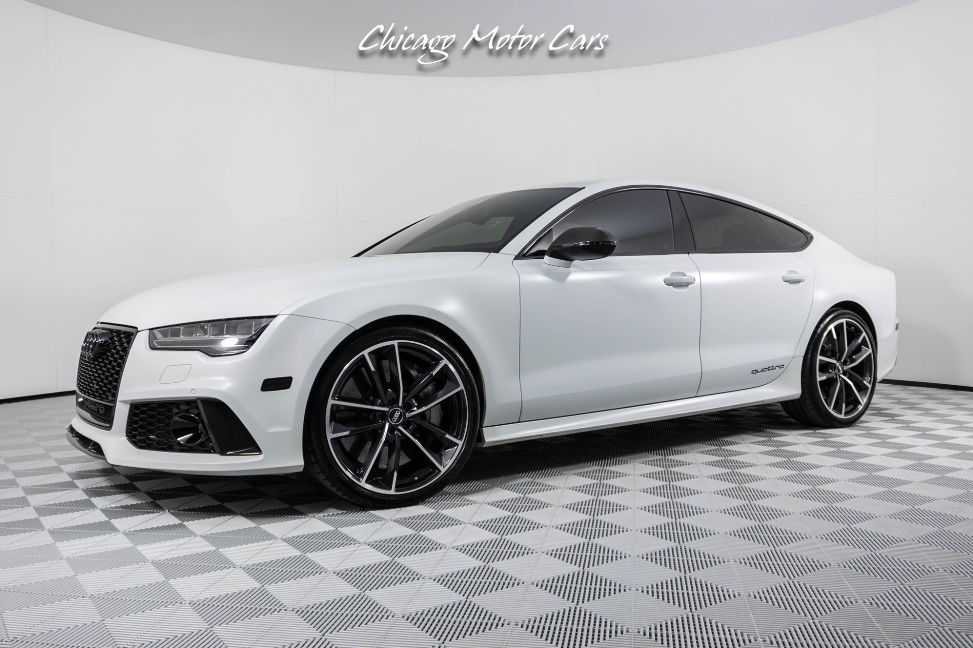 Market Find: 2017 Audi exclusive Glacier White Matte Effect RS 7 Performance