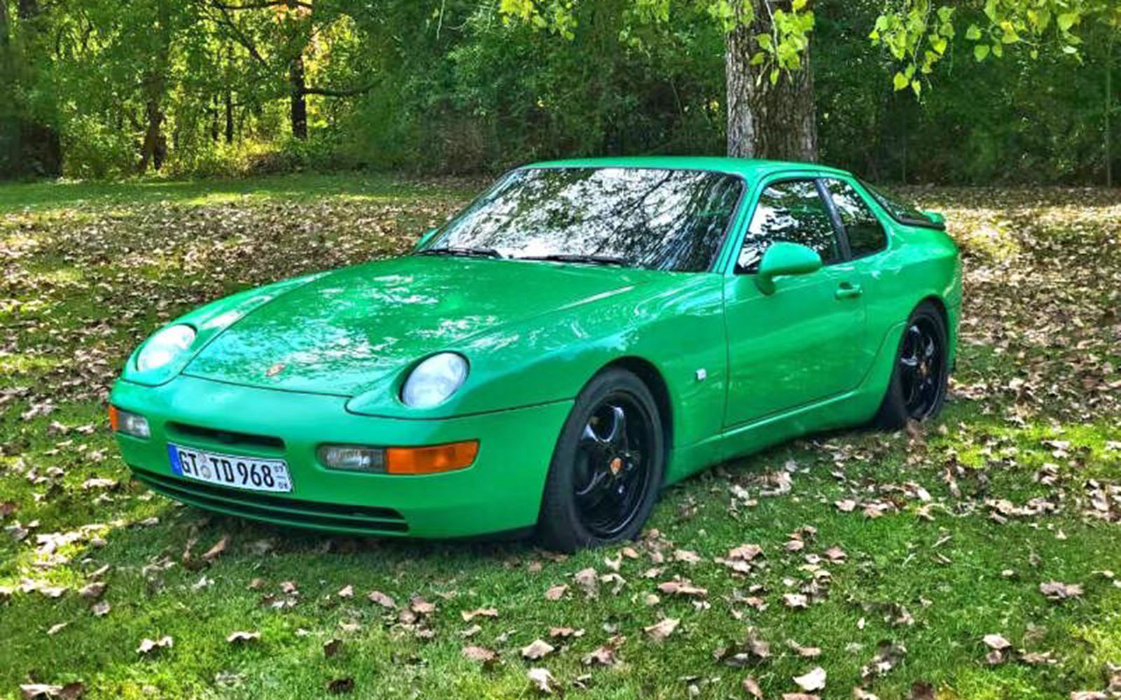 Market Find: Signal Green Porsche 968 Coupe