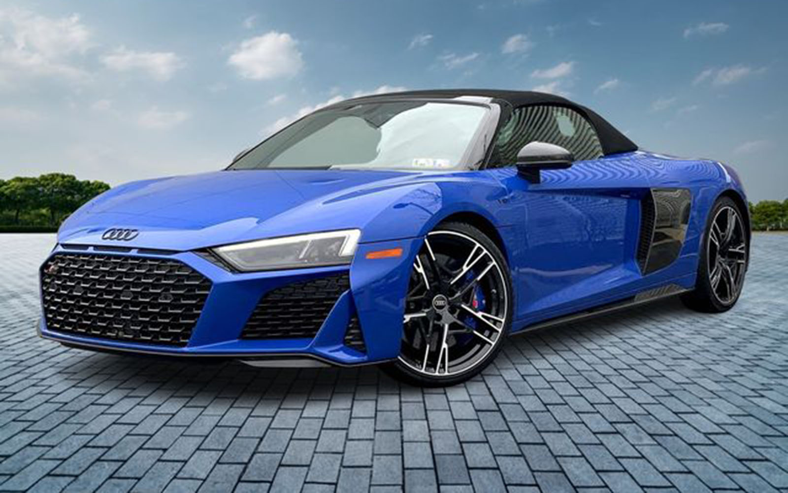 Market Find: 2023 Audi R8 Spyder in Nogaro Blue