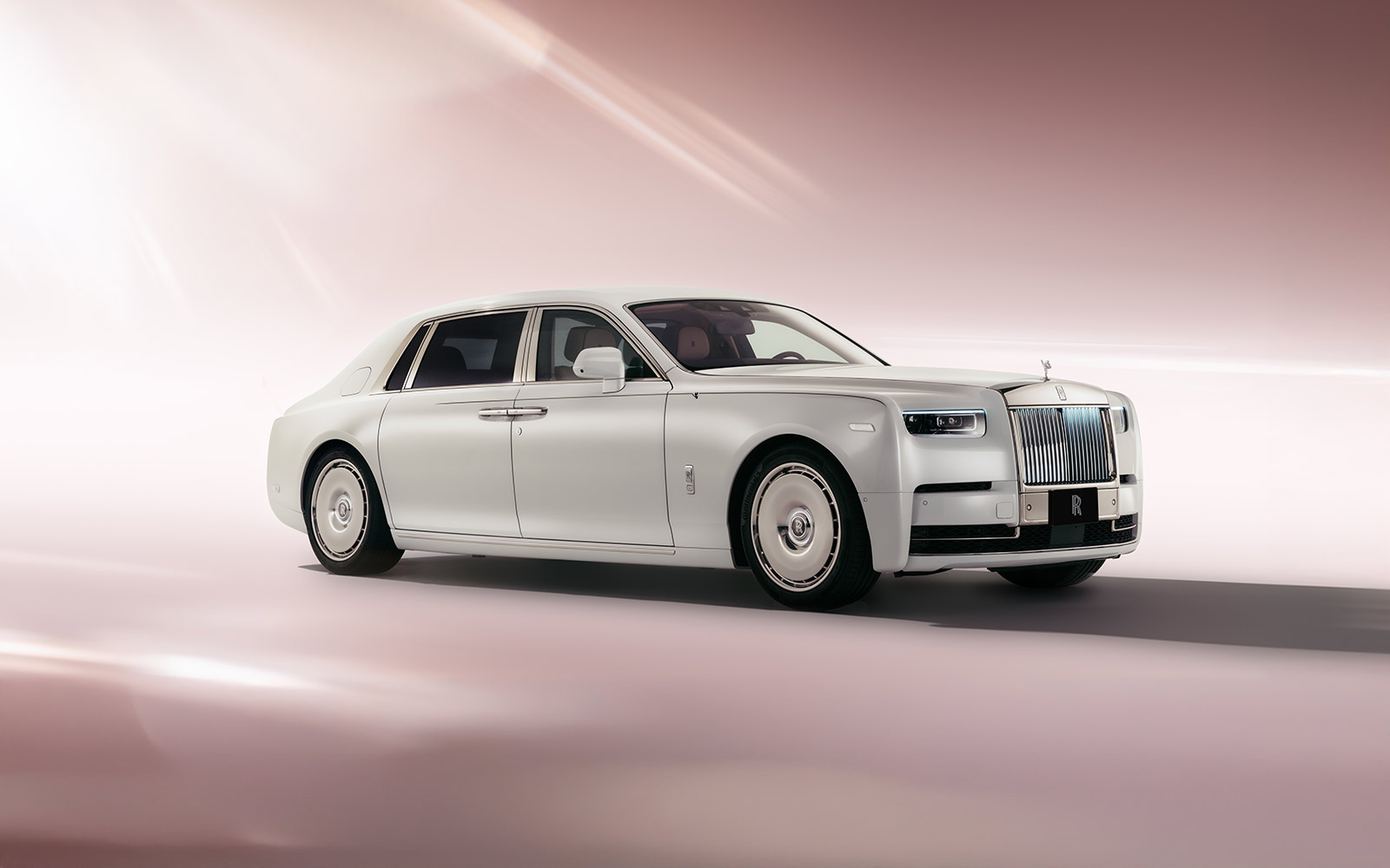 Rolls-Royce Presents Phantom Cherry Blossom