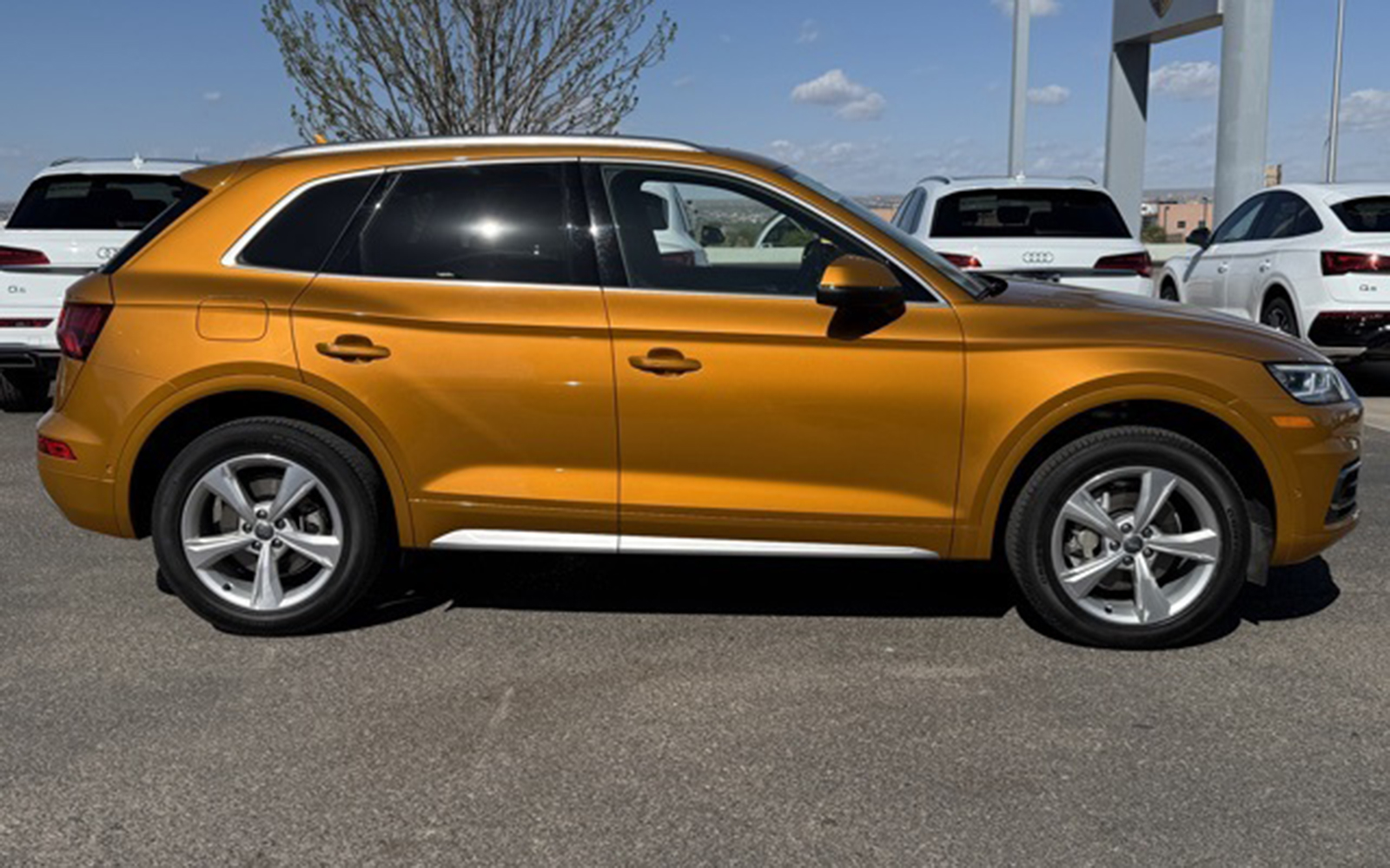 Market Find: 2020 Audi exclusive Q5 in Dragon Orange
