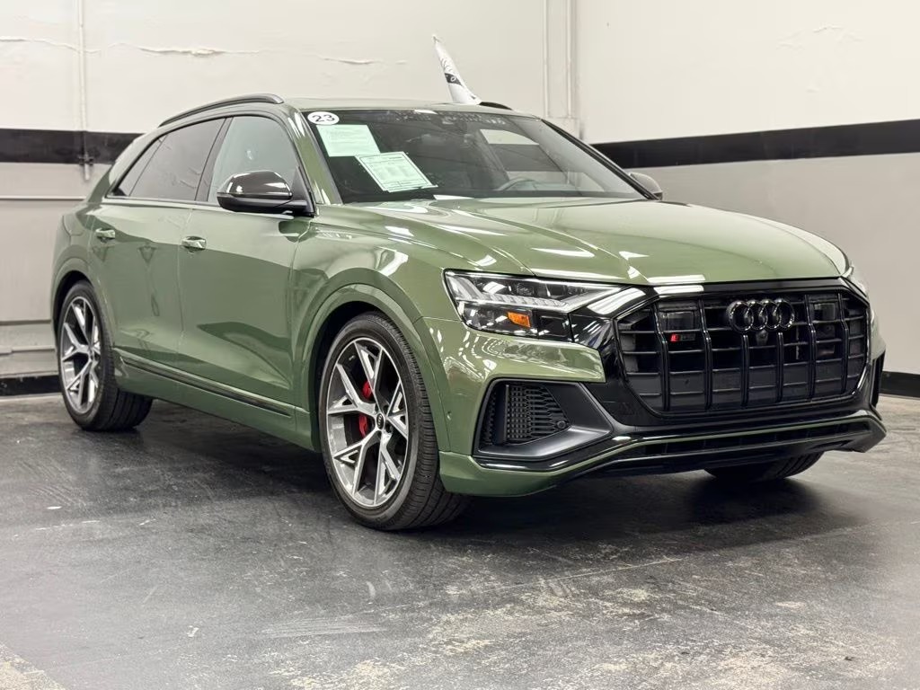 Market Find: Audi exclusive District Green SQ8