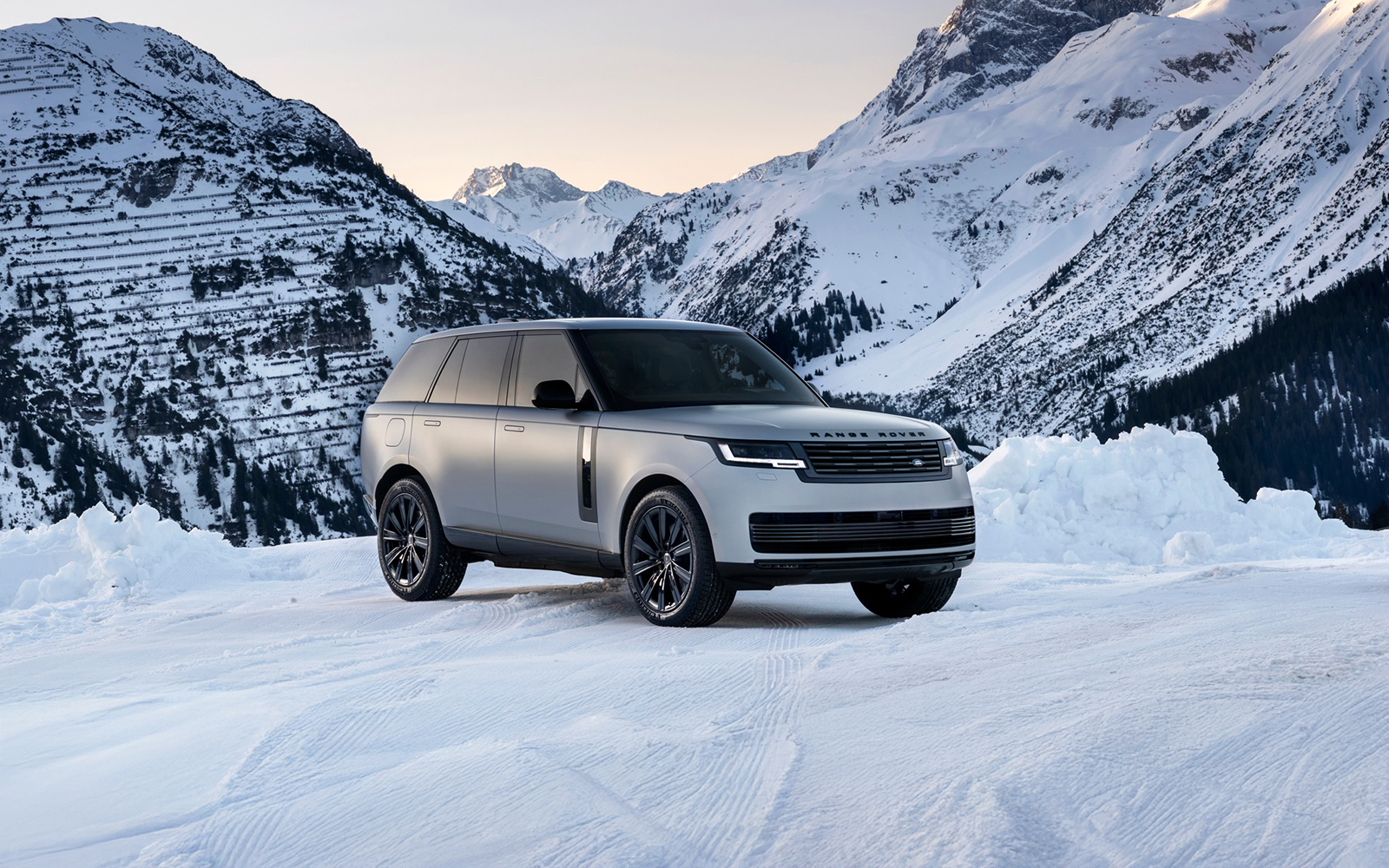 Range Rover SV Lech One of One