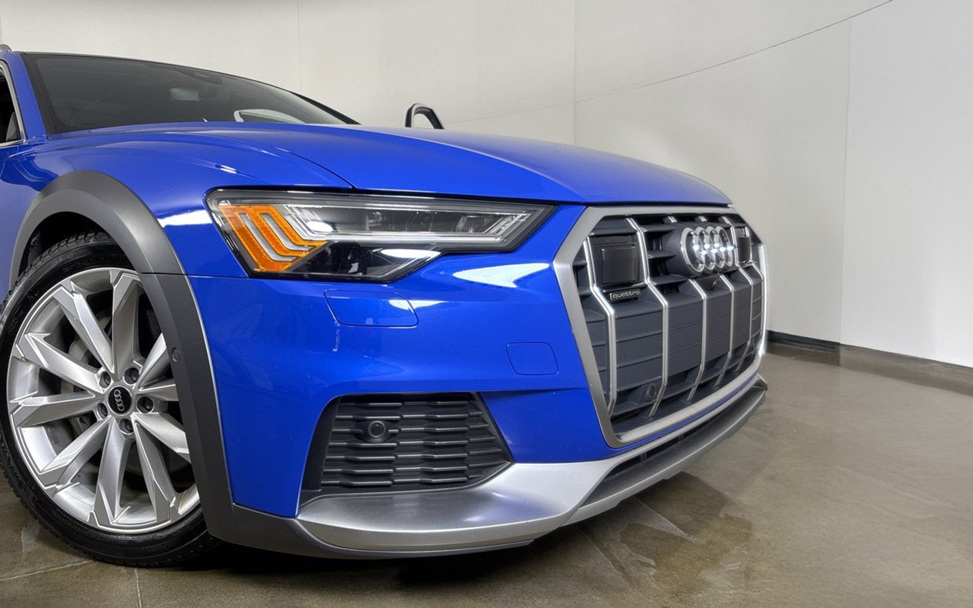 Market Find: Audi exclusive A6 allroad in Nogaro Blue